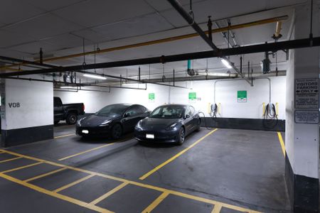 For Lease - 4 Elsinore Path Unit# 614, Toronto, Ontario - Photo 4