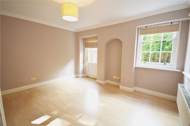 3 bedroom terraced house to rent - Photo 1