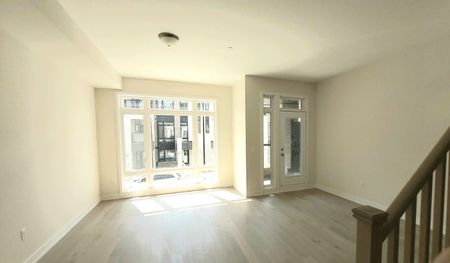 For Lease - 23 Ingersoll Lane, Richmond Hill, Ontario - Photo 2