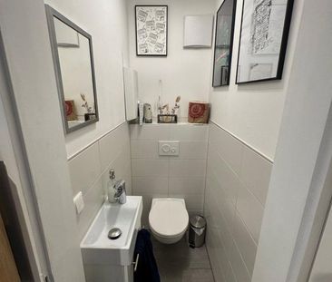 Wunderschöne 2 ZW, Zentral mit Stellplatz - Photo 3