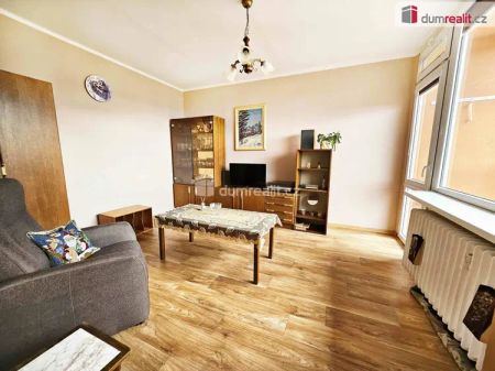 pronájem vybaveného bytu 2+1 s lodžií, Lovosice - Photo 2