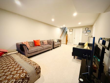 For Lease - 550 Borbridge Avenue, Blossom Park - Airport and Area, Ontario - Photo 3