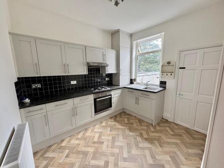 2 bedroom terraced house to rent - Photo 4