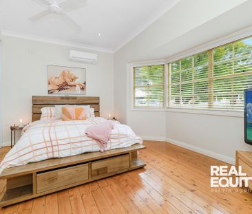 9 Bridges Avenue, Wattle Grove NSW 2173 - House For Rent | Domain - Photo 4
