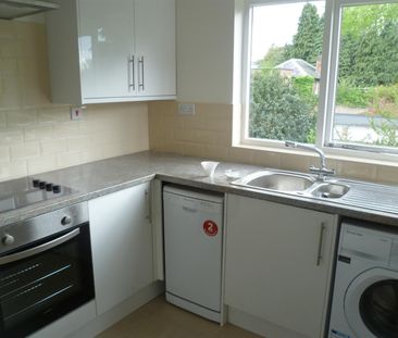 2 Bed Flat - Photo 4