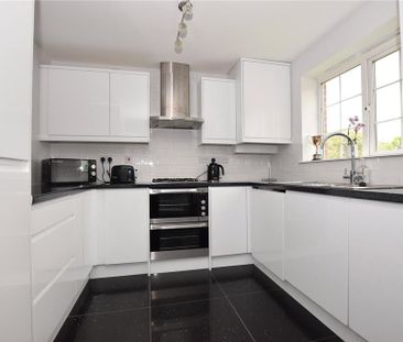 2 bedroom apartment to rent - Photo 6