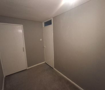 3 Bed Terraced House, Sheffield, S14 - Photo 4