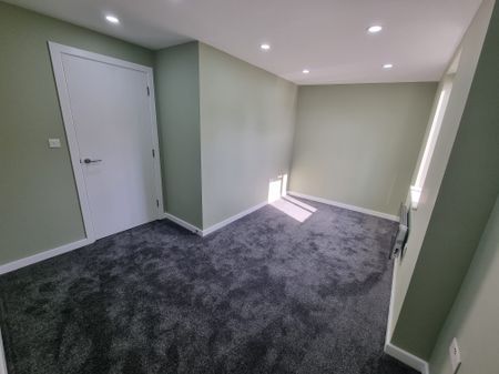 Enfield Road - Photo 4