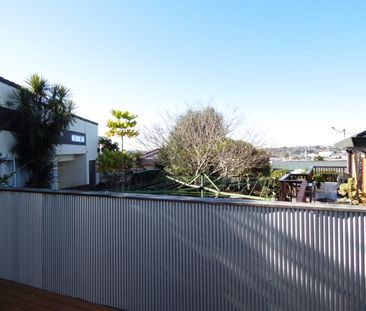 Fantastic Family Home – Western Heights - Photo 4