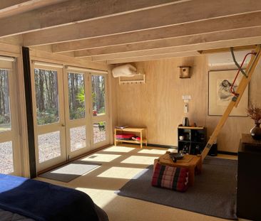 A Spacious, Light-Filled Sanctuary on 5 Acres of Bushland - Photo 1