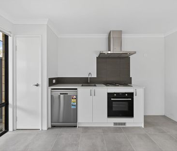 55A Castella Drive, Dudley Park, WA 6210 - Photo 5