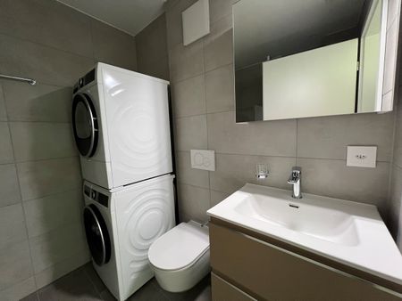 RIAZ - 2 ½ PIECES NEUF AVEC GRAND BALCON ! - Foto 3