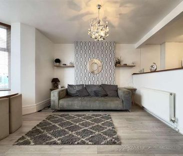 Beachfield Avenue, Newquay, TR7 - Photo 3