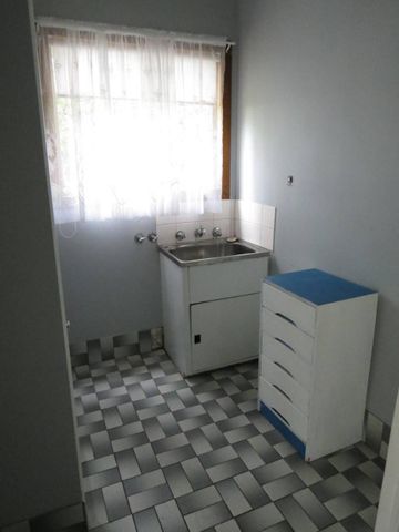 Qaint Two Bedder - Photo 5