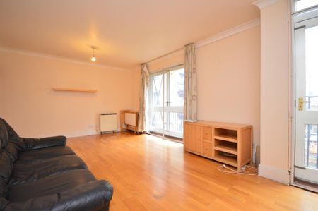 2 bedroom flat to rent - Photo 2