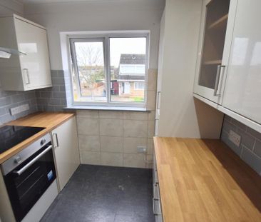 2 bedroom maisonette to rent - Photo 3