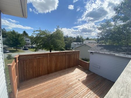 52 Highrigger – 2 BR 2 BATHROOM MIDDLE SACKVILLE HOME WITH LARGE DECKS - Photo 5