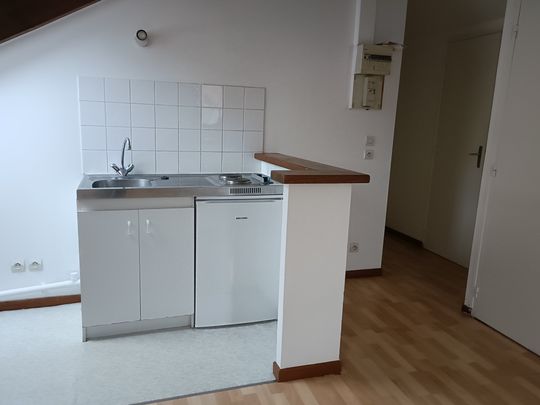 Location Appartement 2 pièces 23m² REIMS 51100 - Photo 1