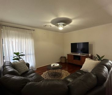 Spacious 3-Bedroom Family Home - Photo 3