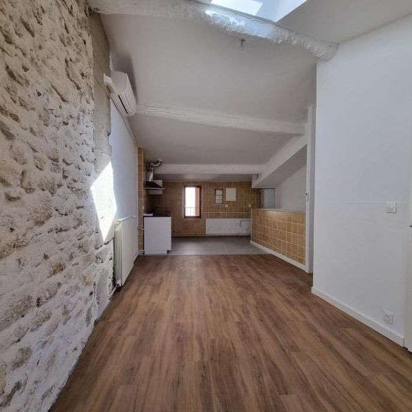Location Appartement 3 pièces 53m² SOMMIERES 30250 - Photo 1