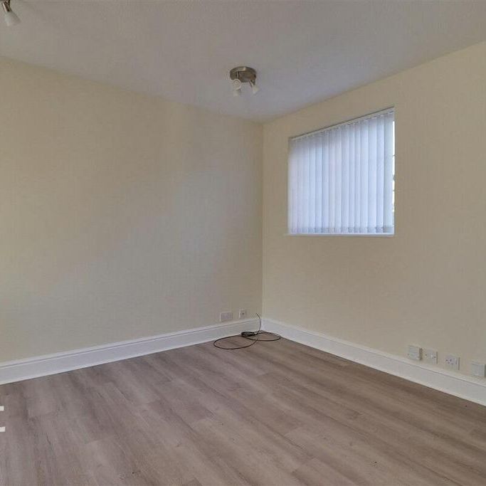 1 bedroom semi-detached house to rent - Photo 1