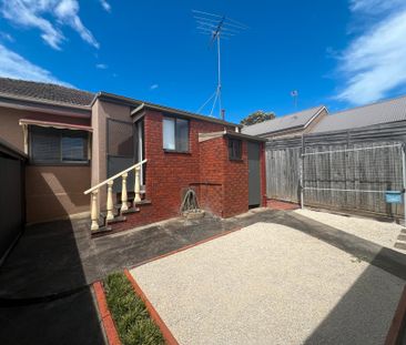 9 Jacobs Street, Belmont - Photo 4