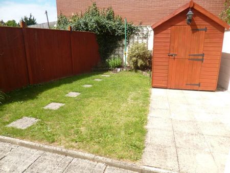 1 bedroom in a house share to rent - Photo 4