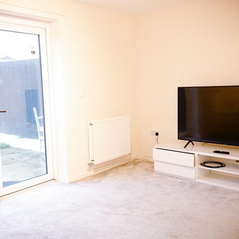 3 bedroom terraced house to rent - Photo 1