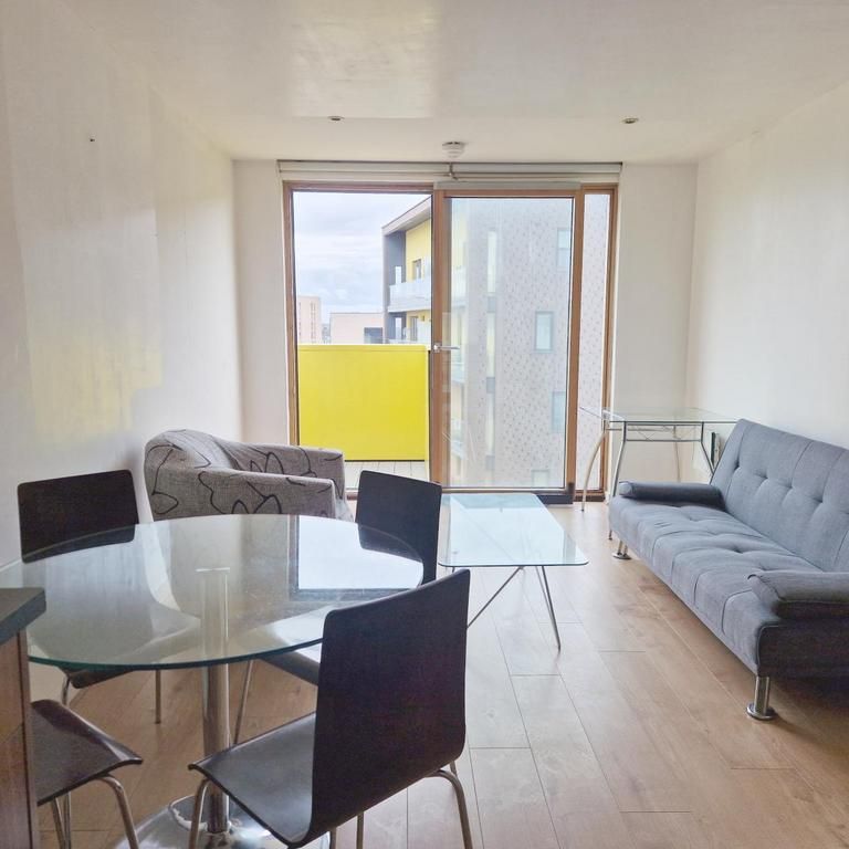 1 bedroom flat to rent - Photo 1