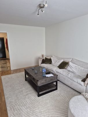 Bäckgårdsvägen, Vårby - Foto 1