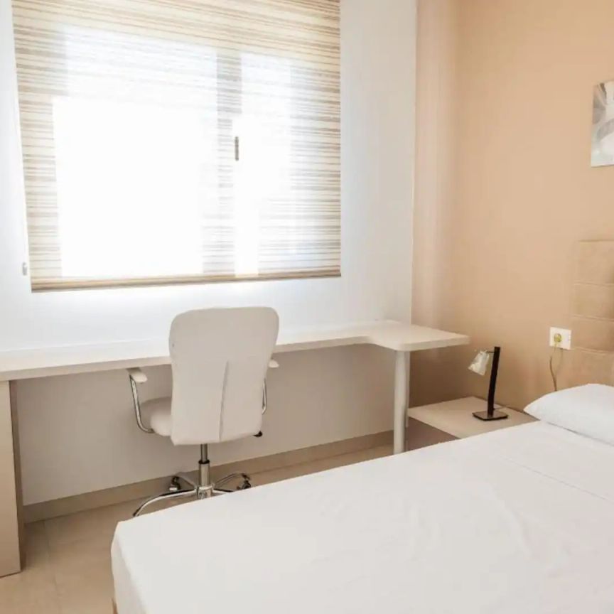 Piso de alquiler en Avenida de la Música, 6, Las Tres Piedras - Costa Ballena - Photo 1