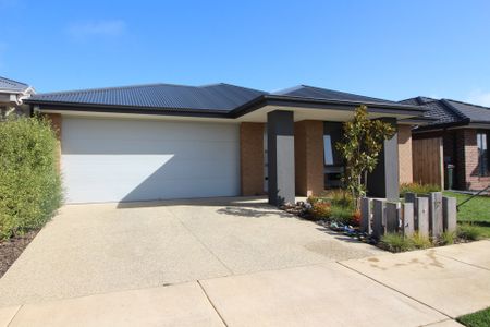 12 Romley Avenue, Armstrong Creek - Photo 3