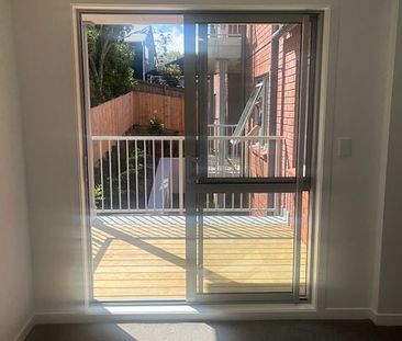 Brand New 2 Bedroom Apartment - Photo 6