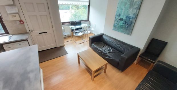 Talbot Mount, Burley, Leeds, LS4 2PF - Photo 1