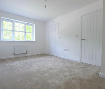 3 Bedroom Detached To Let - Photo 3
