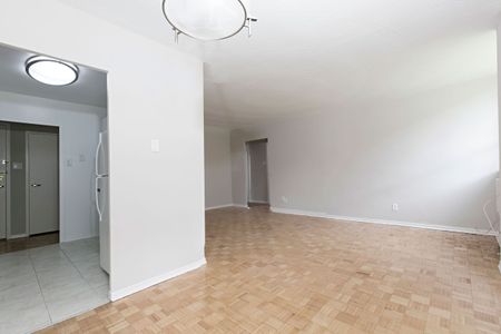 For Lease - 525 Eglinton Avenue Unit# 804, Toronto, Ontario - Photo 2