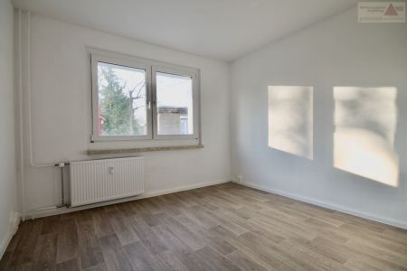 Schon entdeckt? - Moderne 4-Raum-Wohnung mit Balkon in Klingenberg - Photo 5