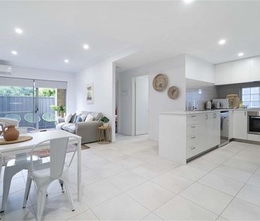 $770/w furnished Modern 2b Unit in Cloverdale - Photo 3