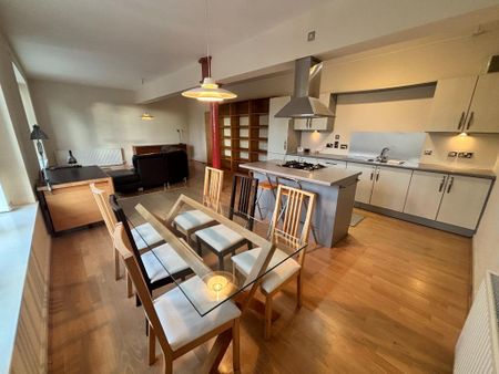 2 bedroom flat to rent - Photo 2