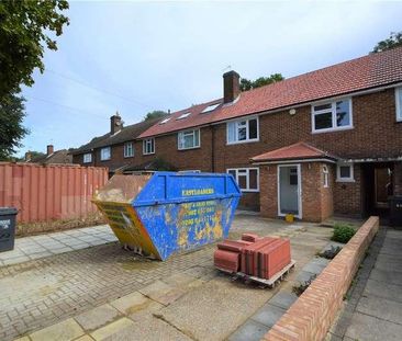 Harewood Gardens, South Croydon, CR2 - Photo 6