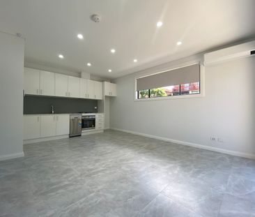 Fully Fenced off Granny Flat!! - Photo 4