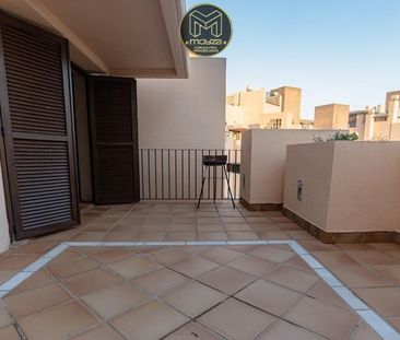 Luxury penthouse for rent in Estepona, Andalusia - Photo 3