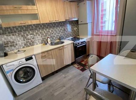 Apartament o camera, parcare, 30 mp, zona strazii Cetatii - Fotografie 3