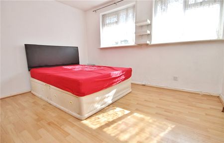 Becketts Close, Feltham, TW14 0BG - Photo 2