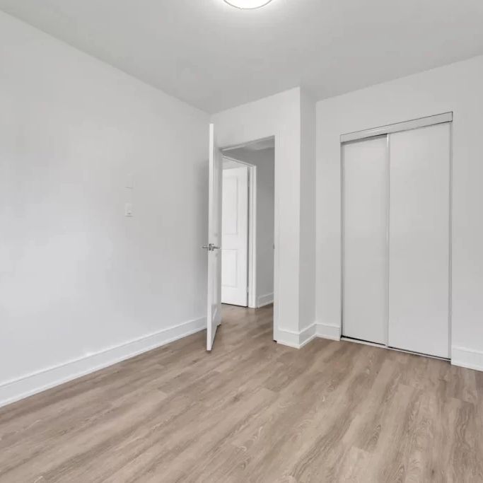 371 Yonge Kingston Apartments - Photo 1