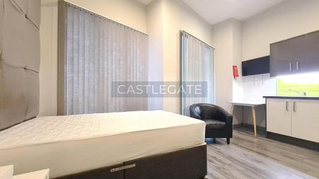 Studio to rent - Photo 2