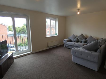 4 bedroom end of terrace house to rent - Photo 5