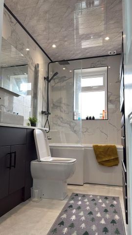 1 bedroom in a house share to rent - Photo 5