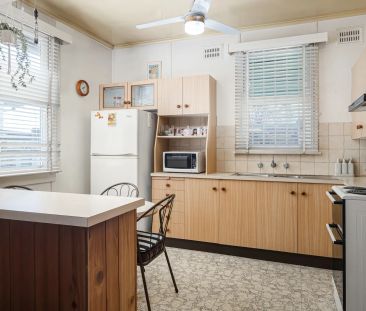 Cute and Cosy Home in Lalor Park! - Photo 1