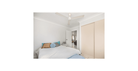 Spacious Dual-Living Home in the Heart of Kelso - Photo 5